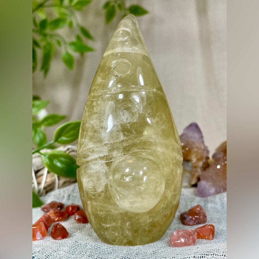 2513 Lemon Quartz Crystal Gnome Carving - Picture 10 of 11